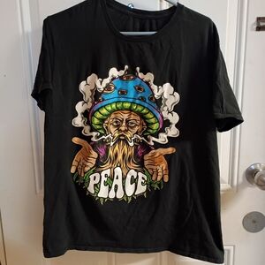 2/$10 Trippy Black Graphic T-Shirt with Peace Design Size Large